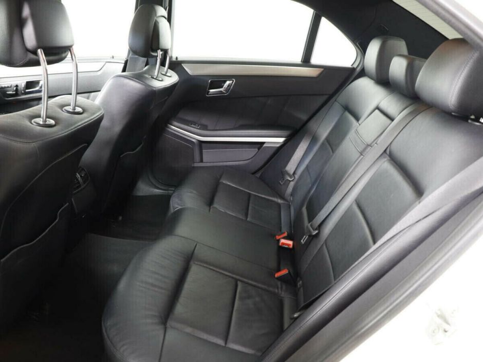 Mercedes-Benz E-Класс, 3.0 л, АТ, 2011 фото 1