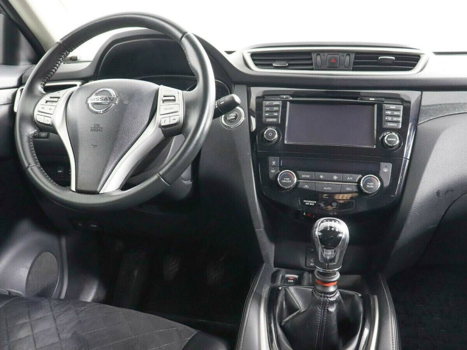 Nissan X-Trail, 1.6 л, МТ, 2015 фото 2