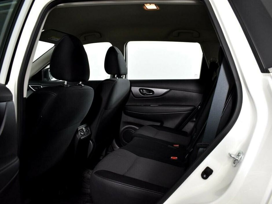 Nissan X-Trail, 2.0 л, Вариатор, 2016 фото 1