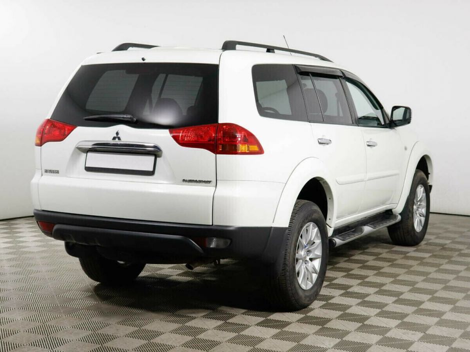 Mitsubishi Pajero Sport, 3.0 л, АТ, 2011 фото 6