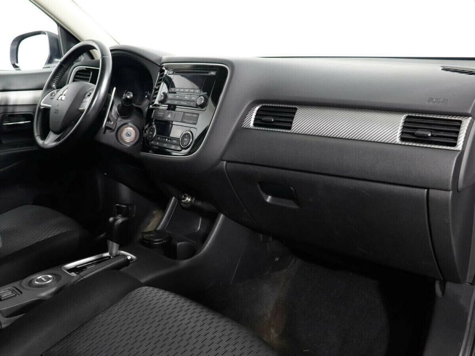 Mitsubishi Outlander, 2.0 л, Вариатор, 2013 фото 2