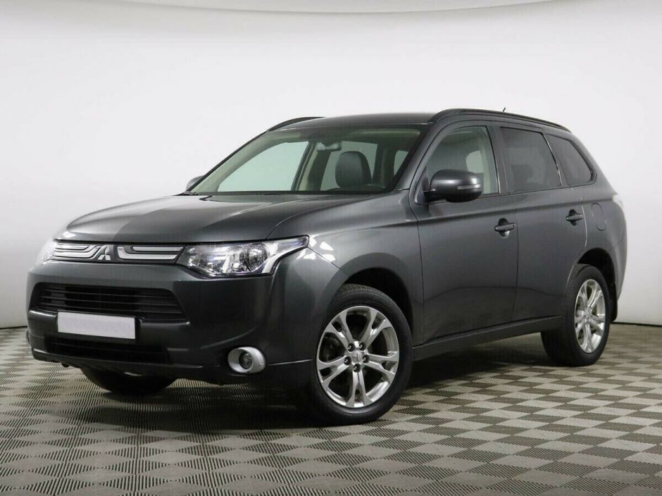 Mitsubishi Outlander, 2.0 л, Вариатор, 2014 фото 3