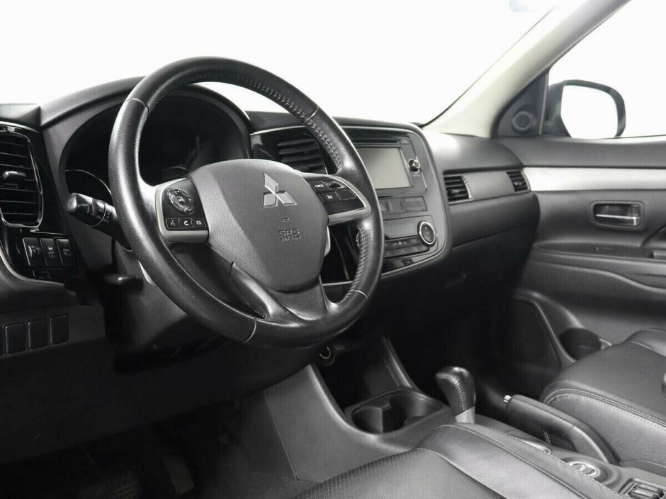 Mitsubishi Outlander, 2.0 л, Вариатор, 2014 фото 7