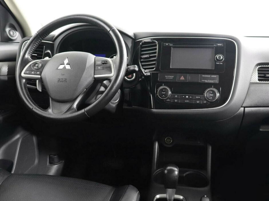 Mitsubishi Outlander, 2.0 л, Вариатор, 2014 фото 9