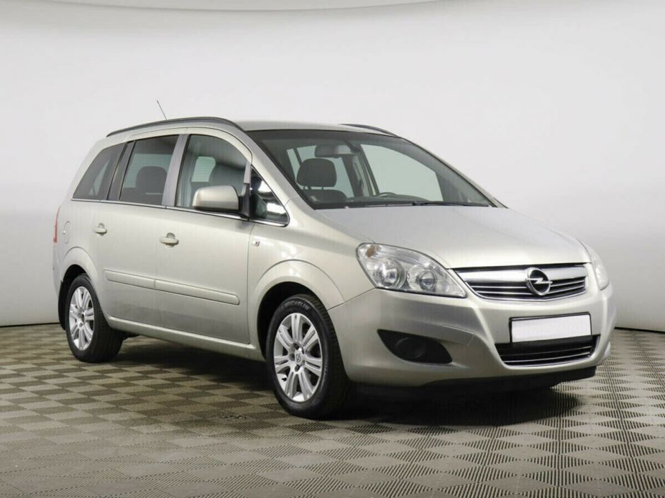 Opel Zafira, 1.8 л, Робот, 2011 фото 4