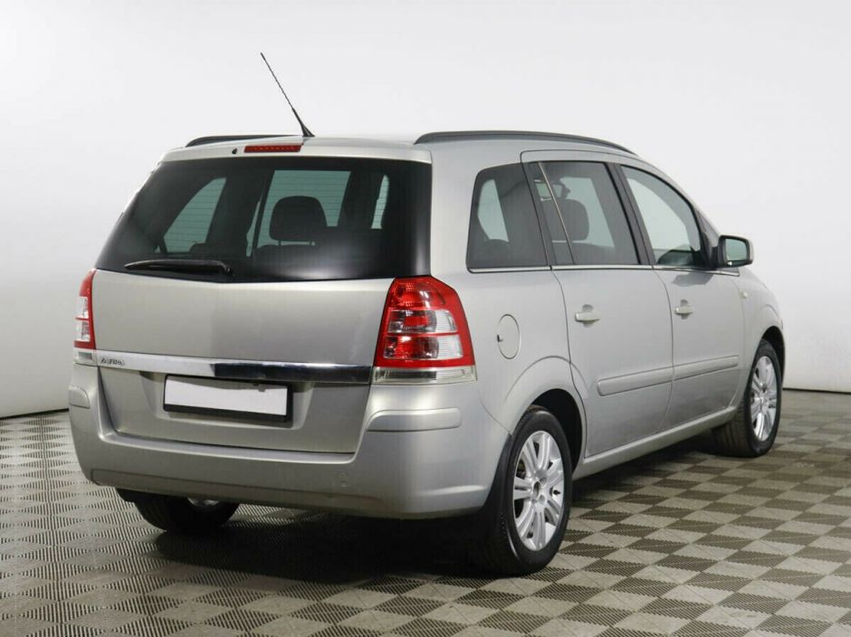 Opel Zafira, 1.8 л, Робот, 2011 фото 6