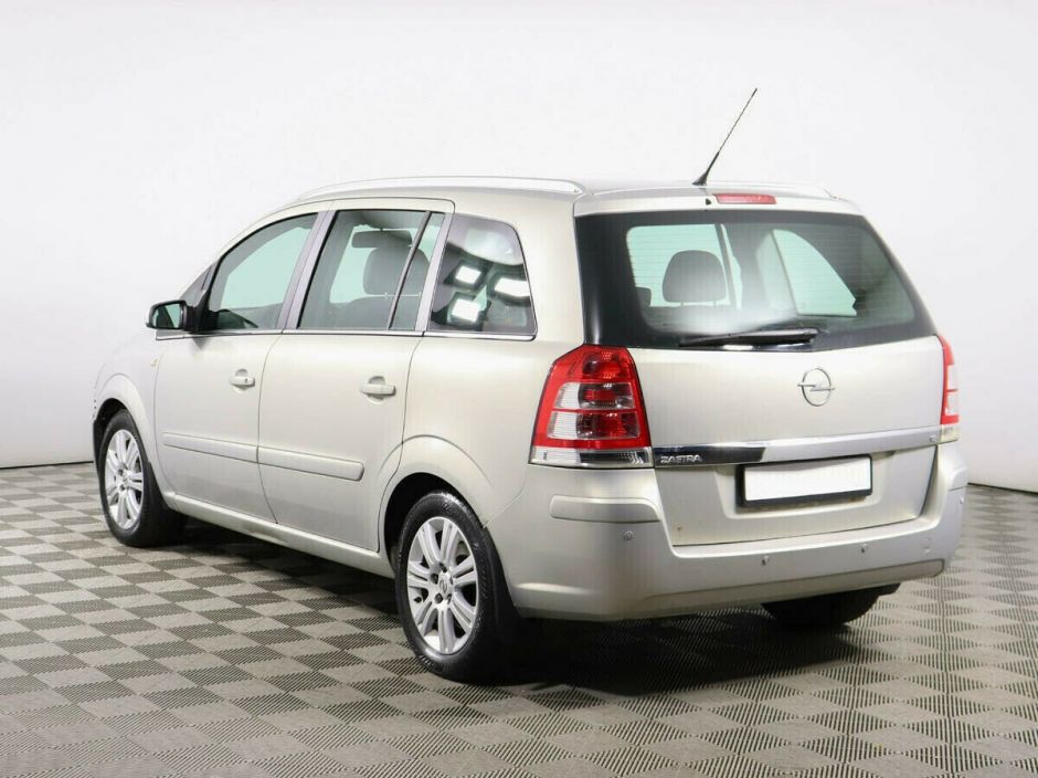 Opel Zafira, 1.8 л, МТ, 2010 фото 5