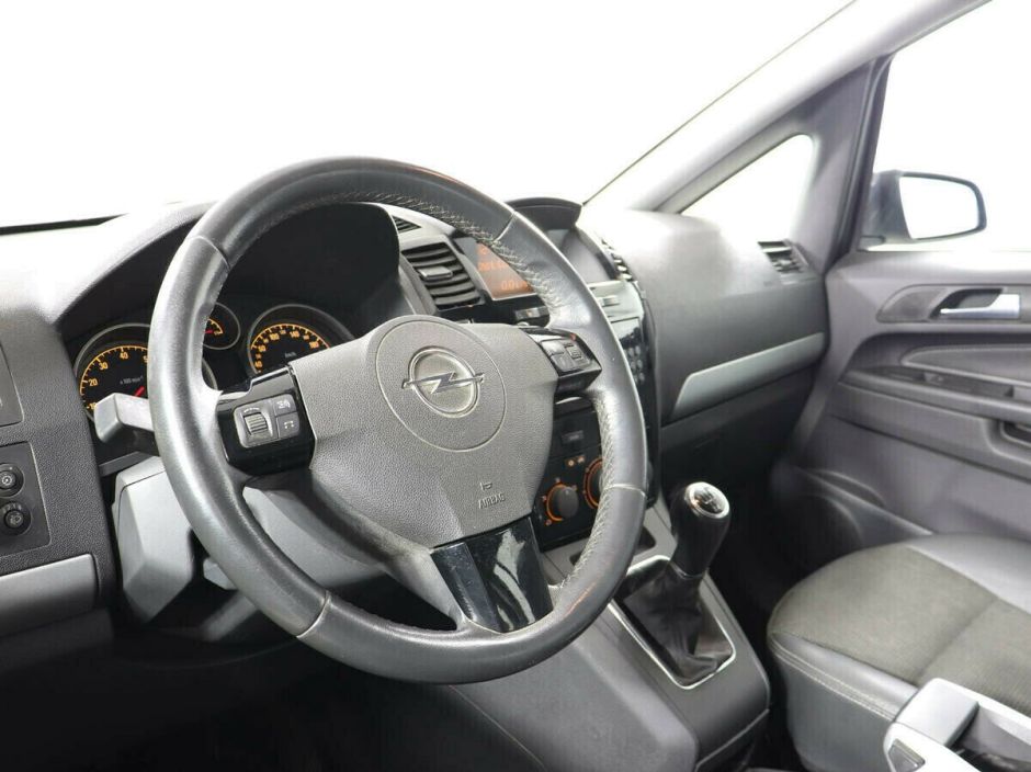 Opel Zafira, 1.8 л, МТ, 2010 фото 8