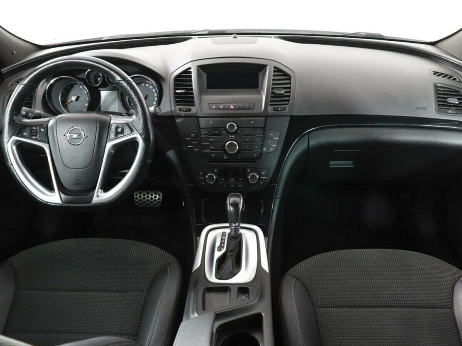 Opel Insignia, 2.0 л, АТ, 2011 фото 2