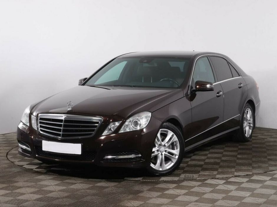 Mercedes-Benz E-Класс, 3.5 л, АТ, 2010 фото 3