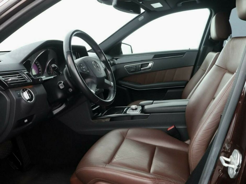 Mercedes-Benz E-Класс, 3.5 л, АТ, 2010 фото 8
