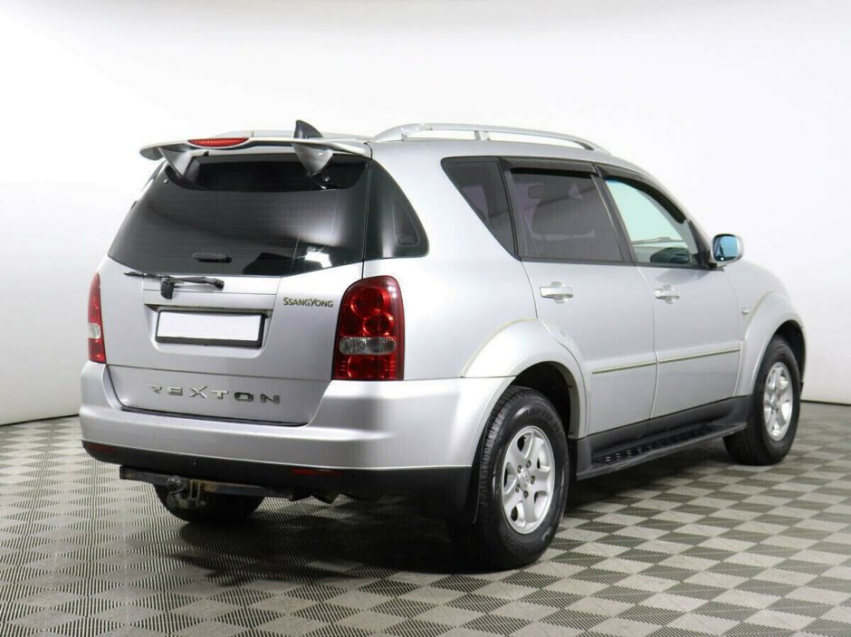 SsangYong Rexton, 2.7 л, АТ, 2010 фото 6