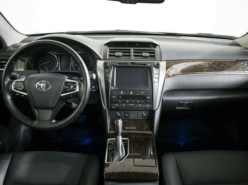 Toyota Camry, 2.5 л, АТ, 2017 фото 9