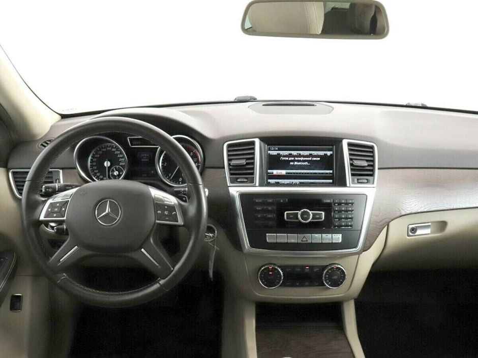 Mercedes-Benz M-Класс ML 350 BlueTEC 4MATIC Особая серия, 3.0 л, АТ, 2013 фото 9