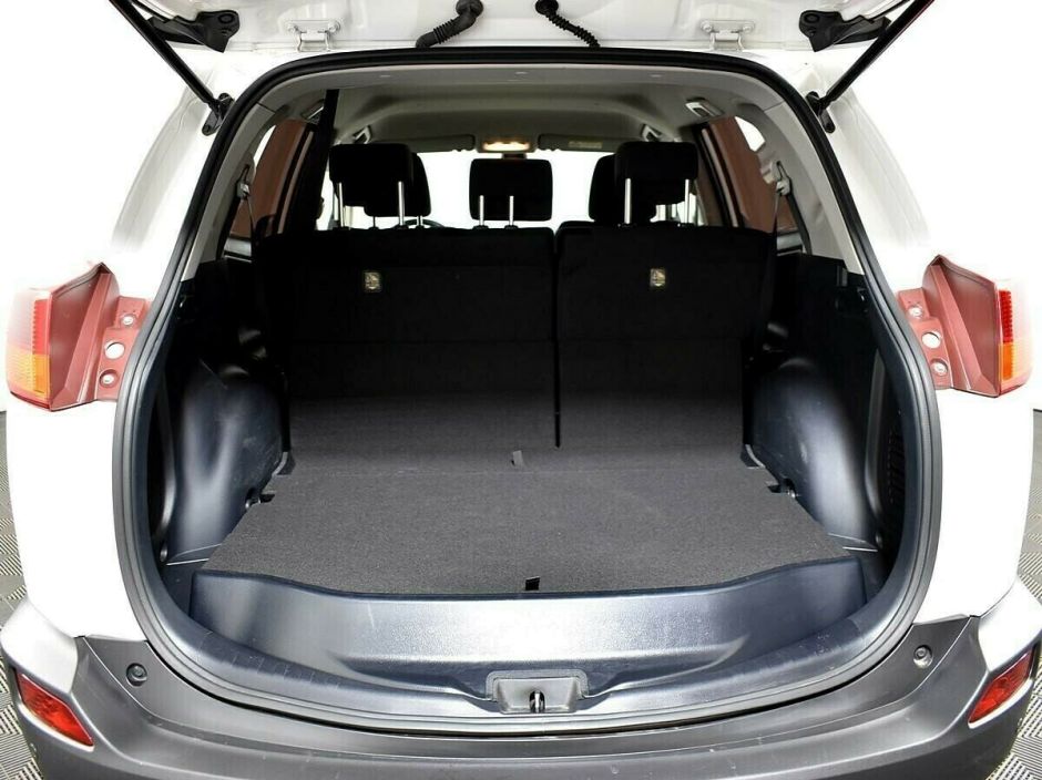 Toyota RAV4, 2.2 л, АТ, 2013 фото 2