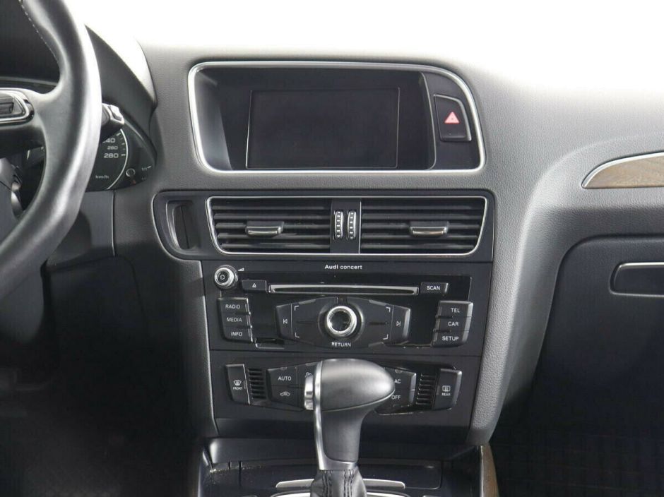Audi Q5, 2.0 л, АТ, 2013 фото 1
