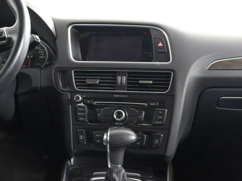 Audi Q5, 2.0 л, АТ, 2012 фото 1