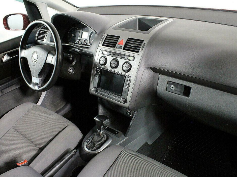 Volkswagen Touran, 1.4 л, Робот, 2007 фото 7