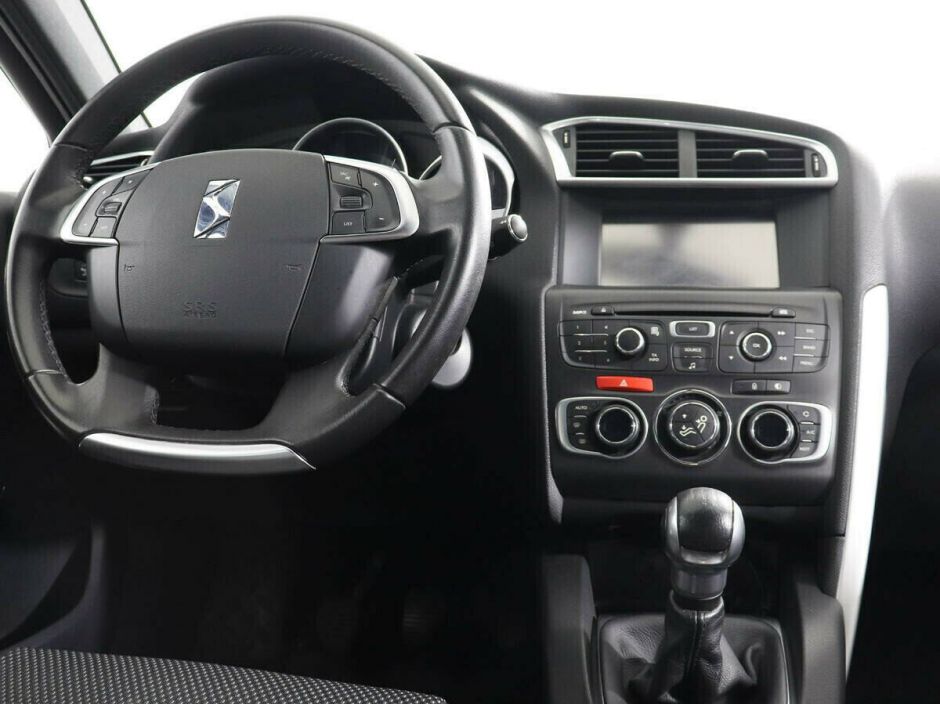 Citroen DS4, 1.6 л, МТ, 2013 фото 8