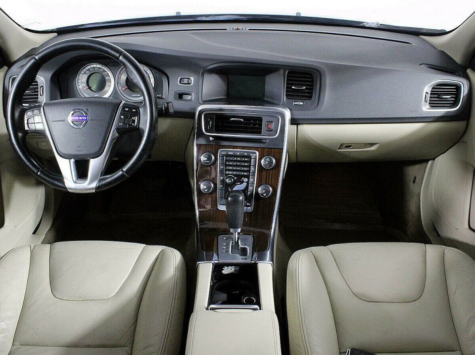 Volvo S60, 1.6 л, Робот, 2012 фото 7