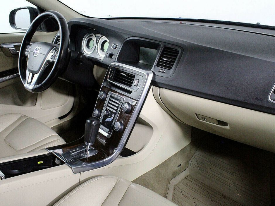 Volvo S60, 1.6 л, Робот, 2012 фото 8