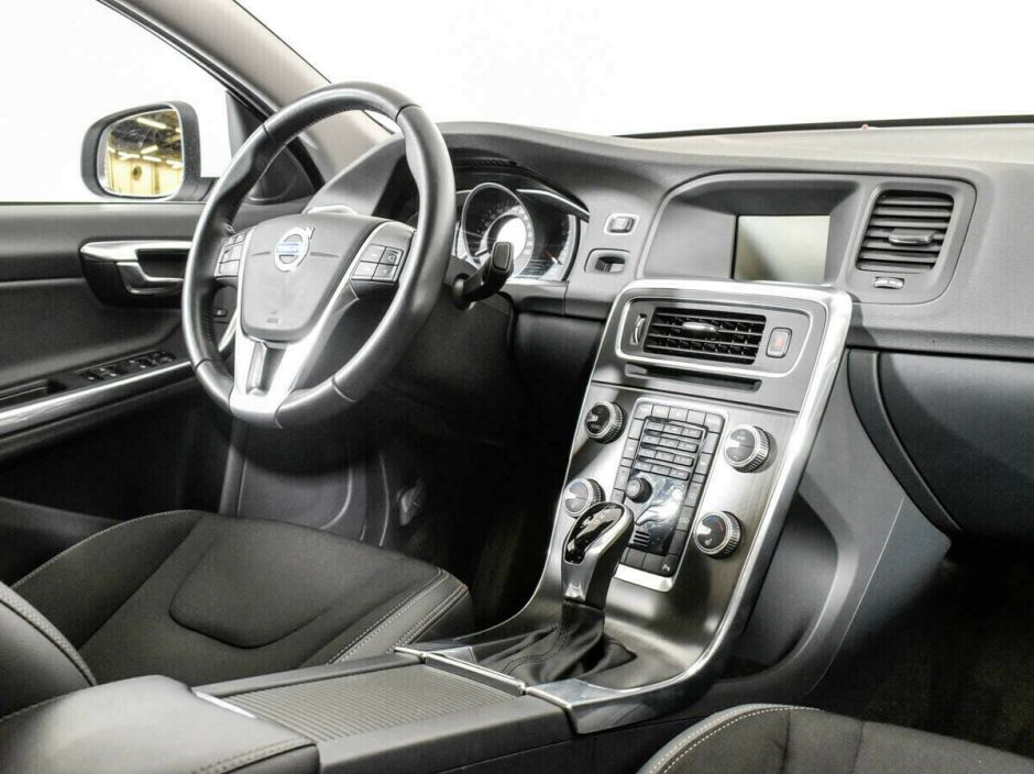 Volvo S60, 2.0 л, АТ, 2014 фото 2