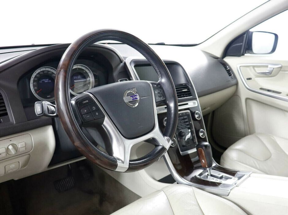 Volvo XC60, 2.4 л, АТ, 2011 фото 9