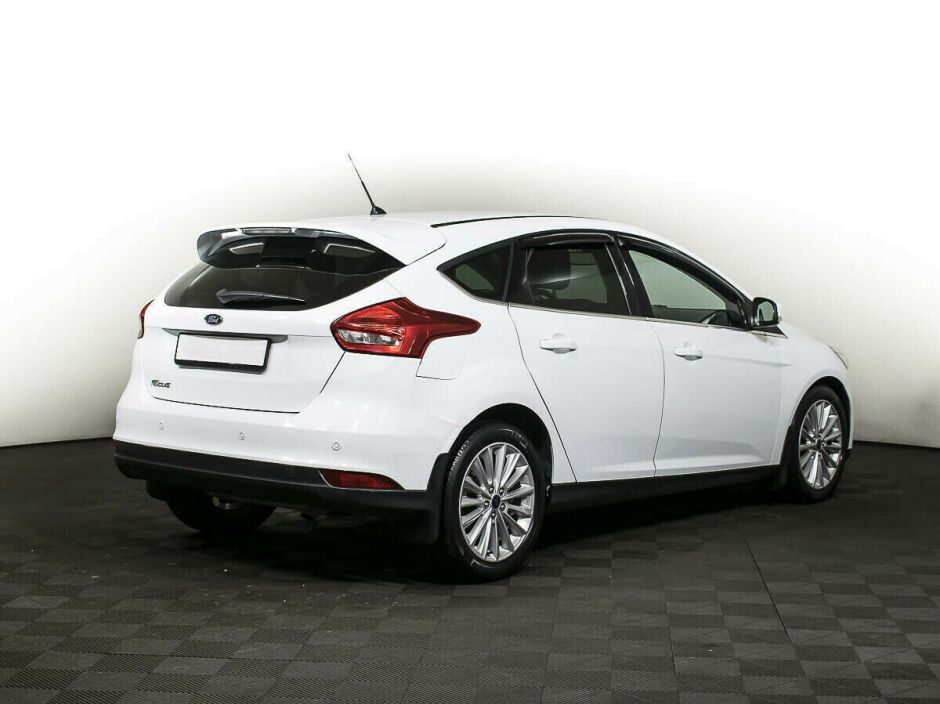 Ford Focus, 1.6 л, Робот, 2015 фото 5
