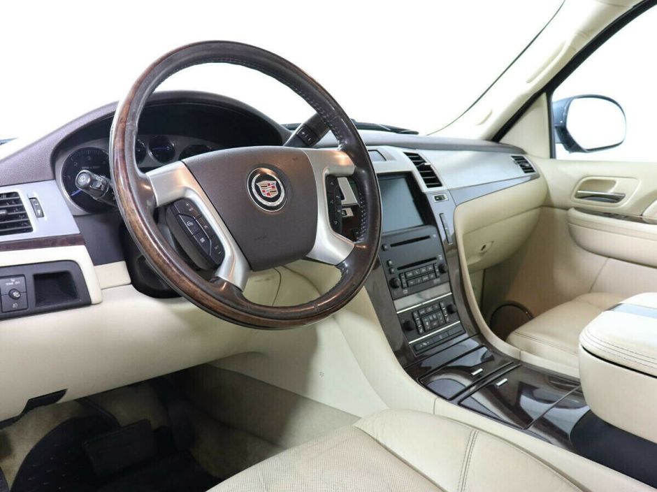 Cadillac Escalade, 6.2 л, АТ, 2010 фото 10