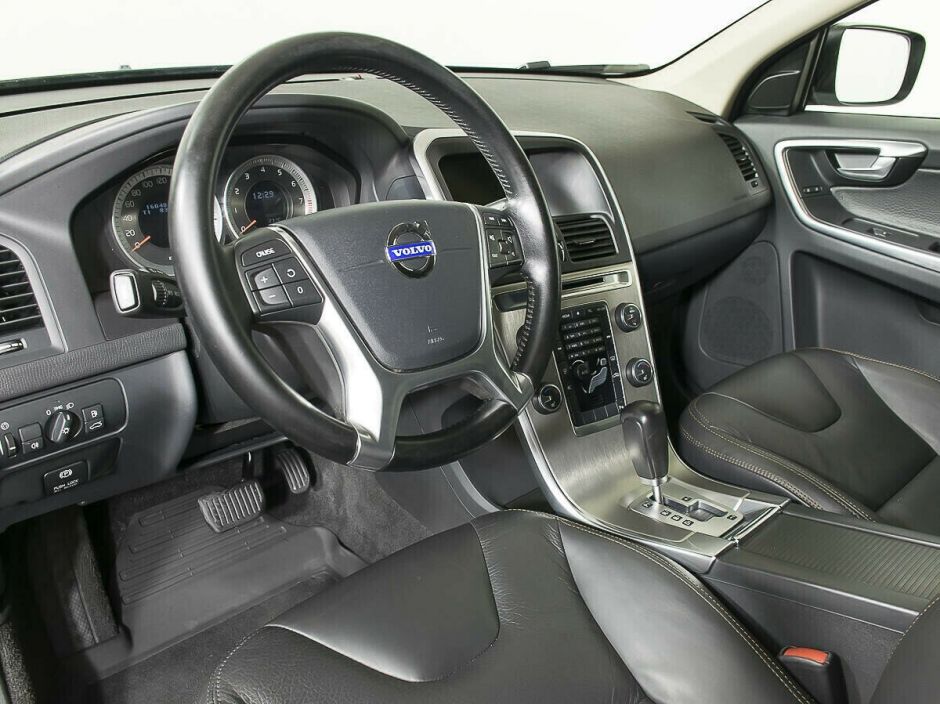 Volvo XC60, 2.0 л, Робот, 2011 фото 8