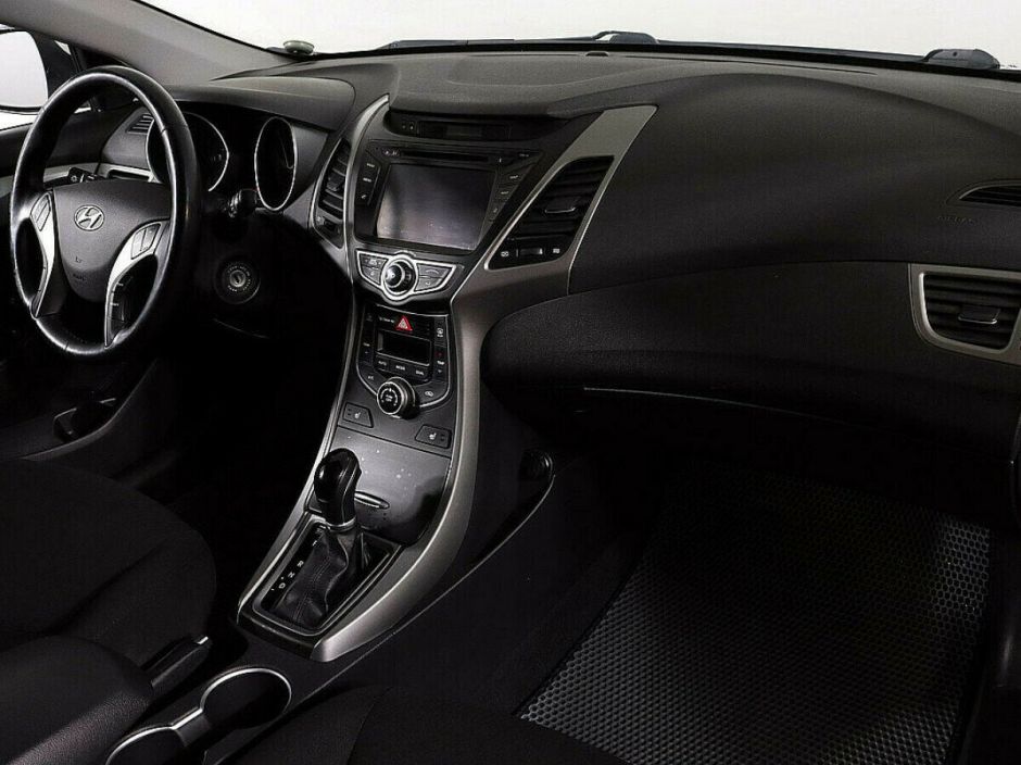 Hyundai Elantra, 1.8 л, АТ, 2015 фото 7