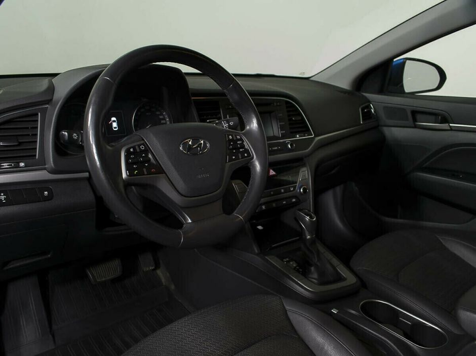 Hyundai Elantra, 2.0 л, АТ, 2017 фото 7