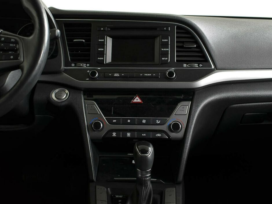 Hyundai Elantra, 2.0 л, АТ, 2017 фото 8