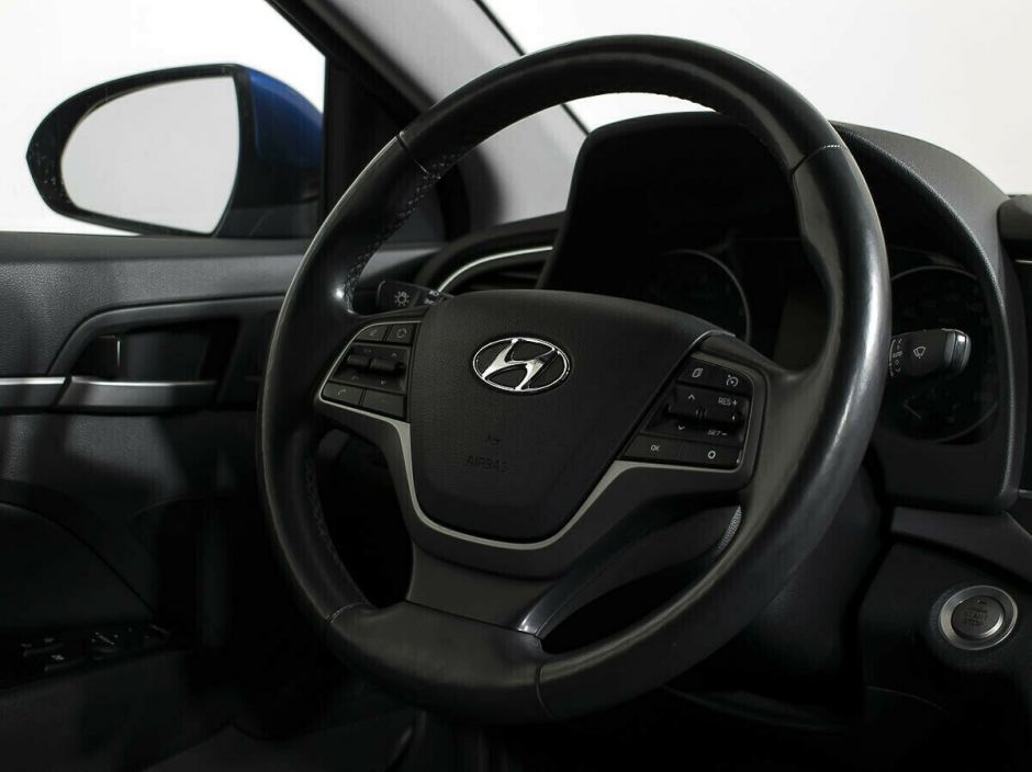 Hyundai Elantra, 2.0 л, АТ, 2017 фото 9
