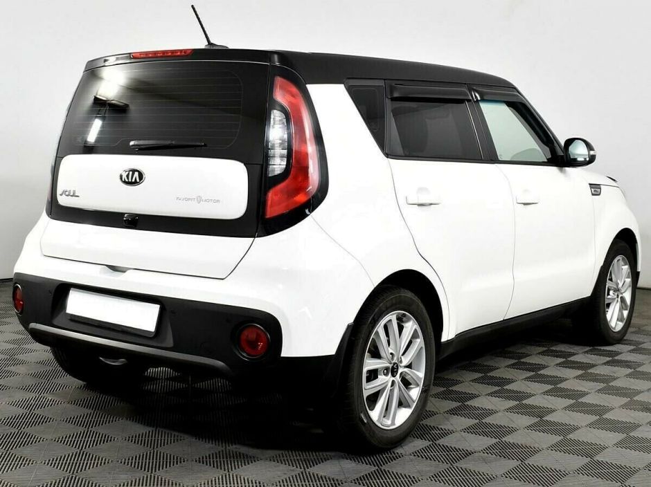 Kia Soul, 2.0 л, АТ, 2018 фото 4