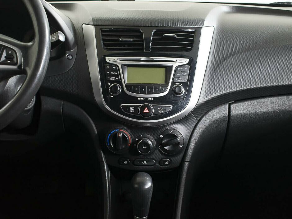 Hyundai Solaris, 1.6 л, АТ, 2014 фото 2