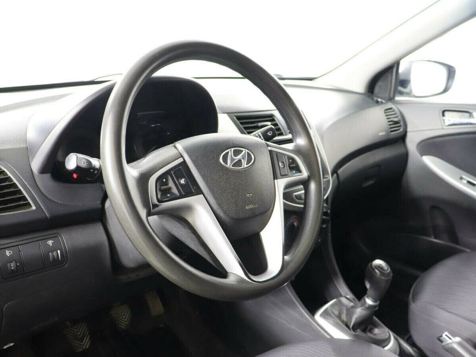 Hyundai Solaris, 1.6 л, МТ, 2014 фото 7