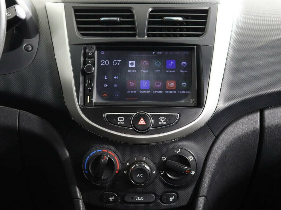Hyundai Solaris, 1.6 л, МТ, 2014 фото 1