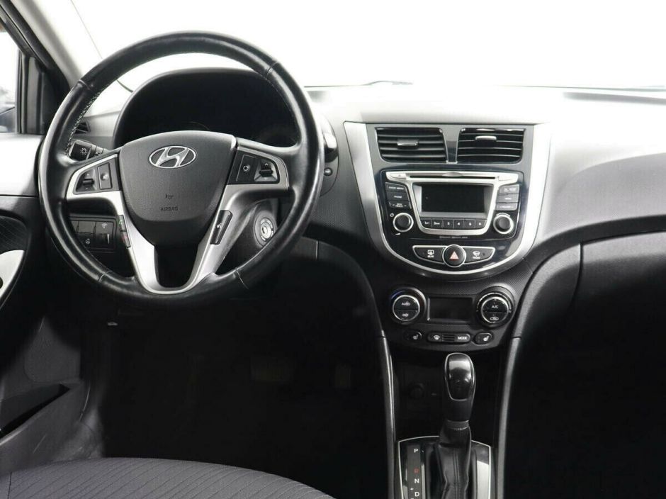 Hyundai Solaris, 1.6 л, АТ, 2015 фото 8