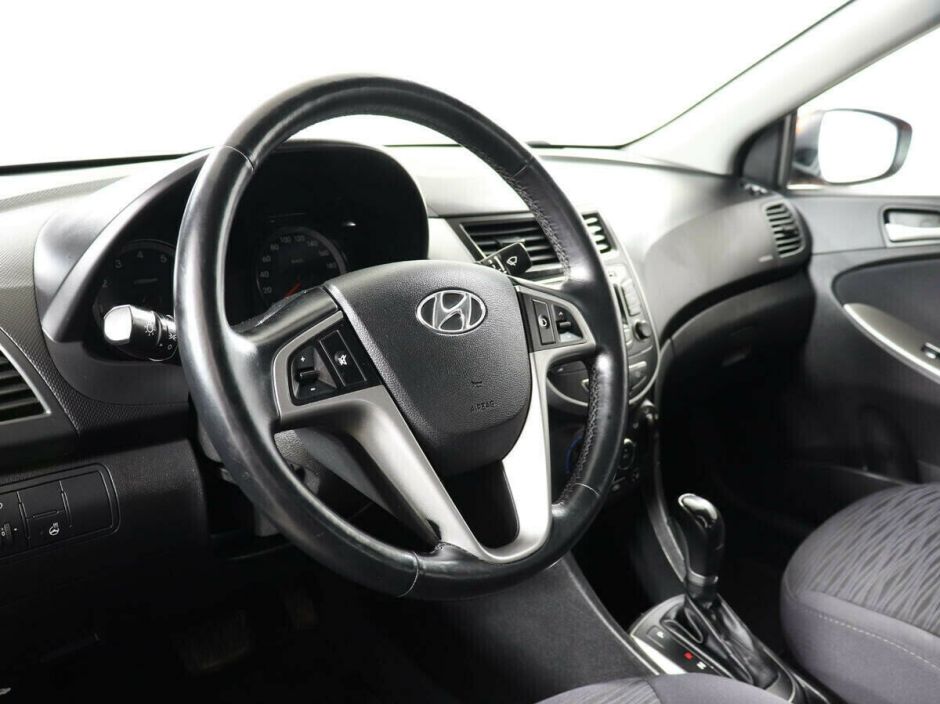 Hyundai Solaris, 1.6 л, АТ, 2016 фото 8