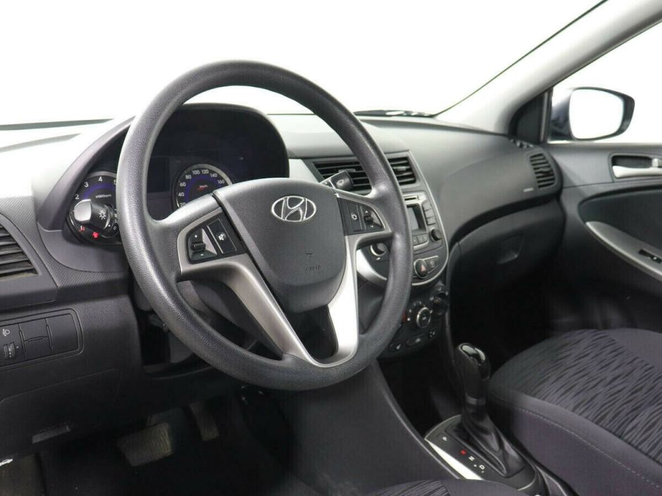 Hyundai Solaris, 1.6 л, АТ, 2016 фото 8
