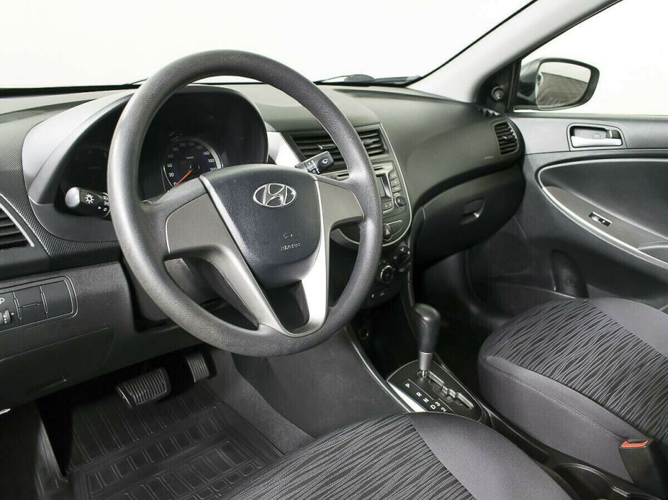Hyundai Solaris, 1.6 л, АТ, 2016 фото 7