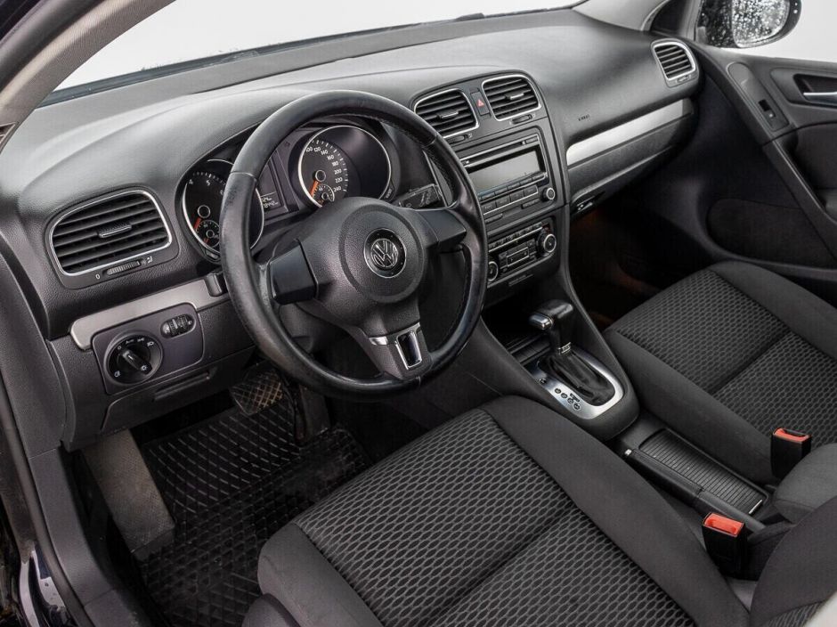 Volkswagen Golf, 1.6 л, Робот, 2009 фото 7