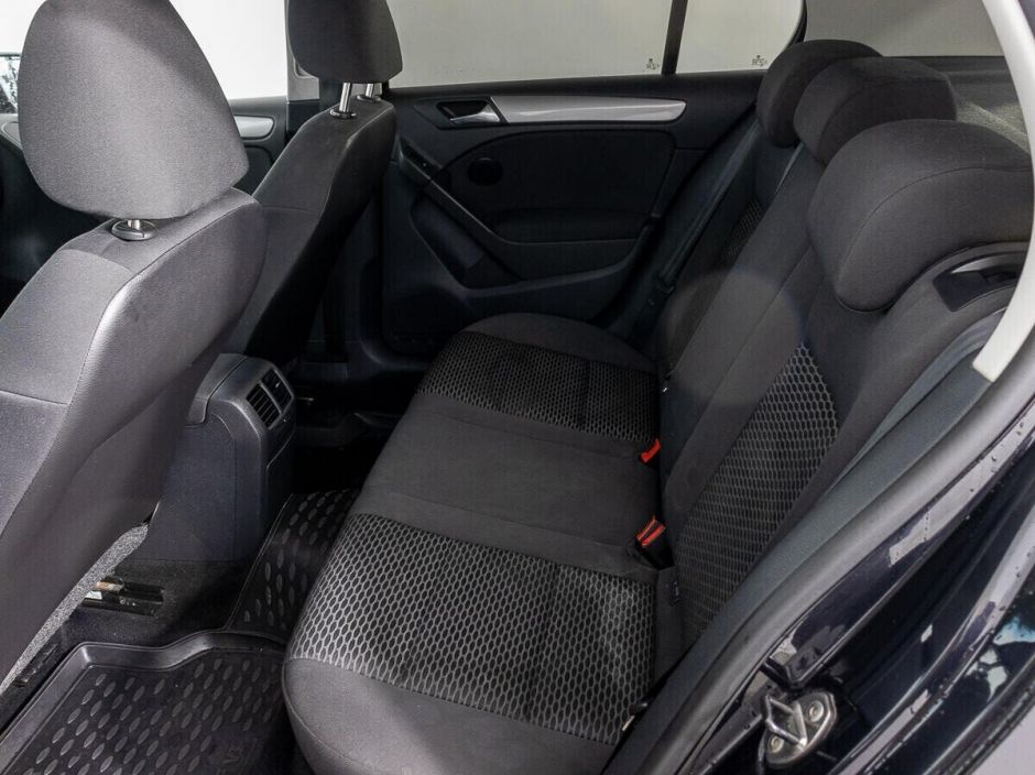 Volkswagen Golf, 1.6 л, Робот, 2009 фото 1