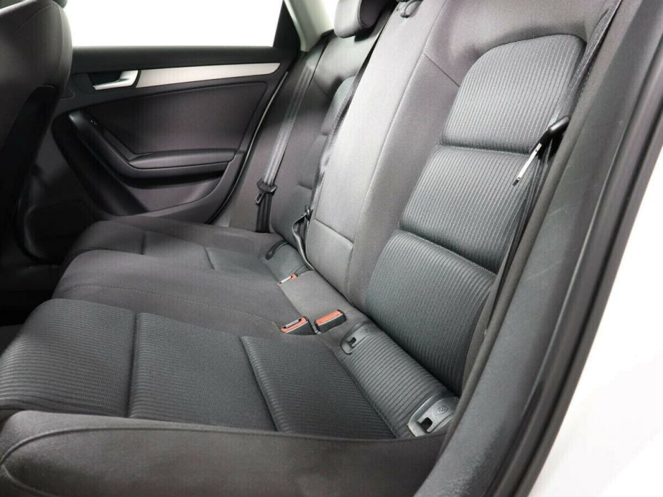Audi A4, 1.8 л, Вариатор, 2015 фото 8