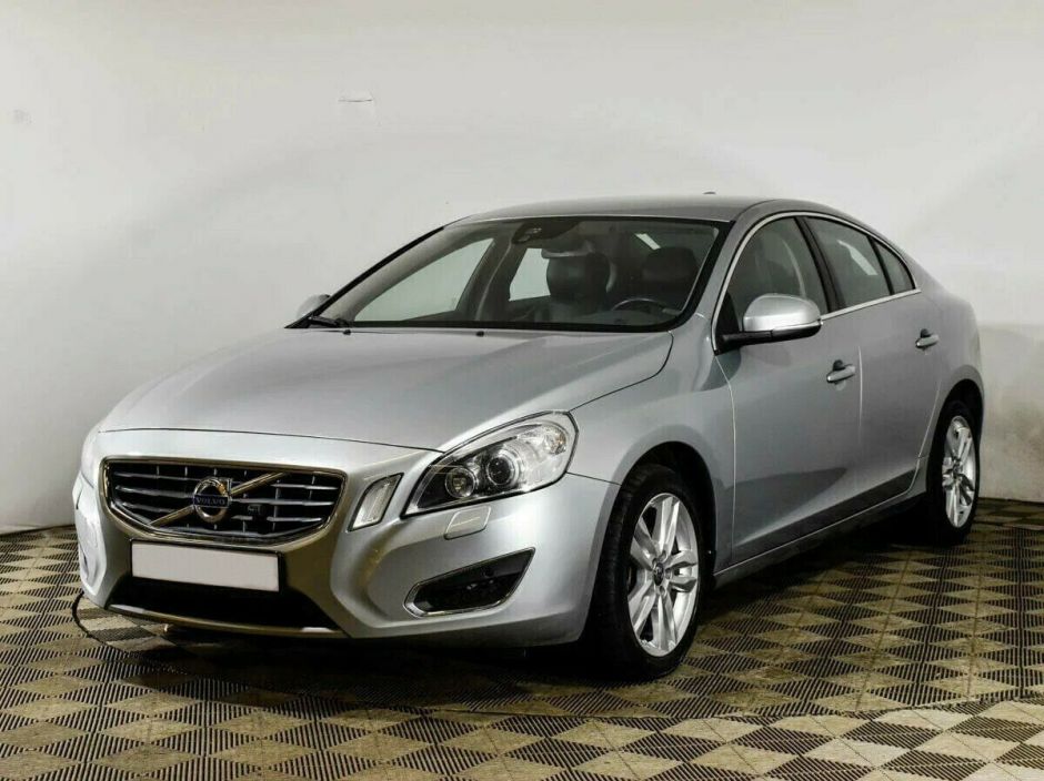 Volvo S60, 1.6 л, Робот, 2013 фото 3