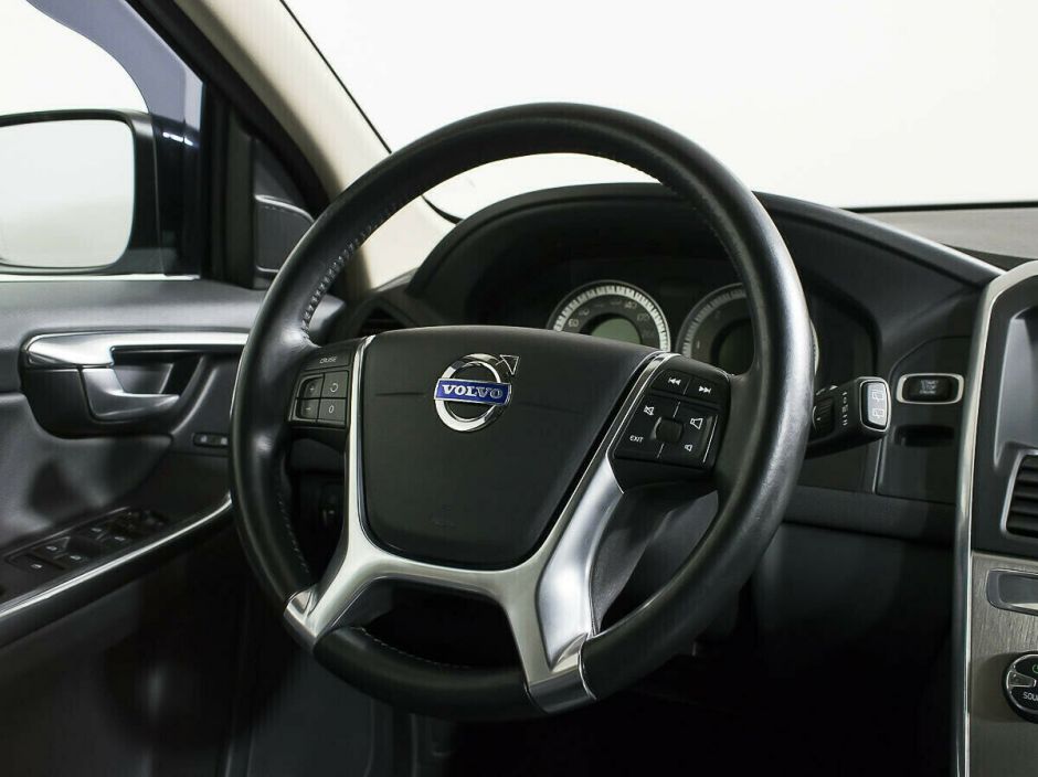Volvo XC60, 2.4 л, АТ, 2012 фото 8