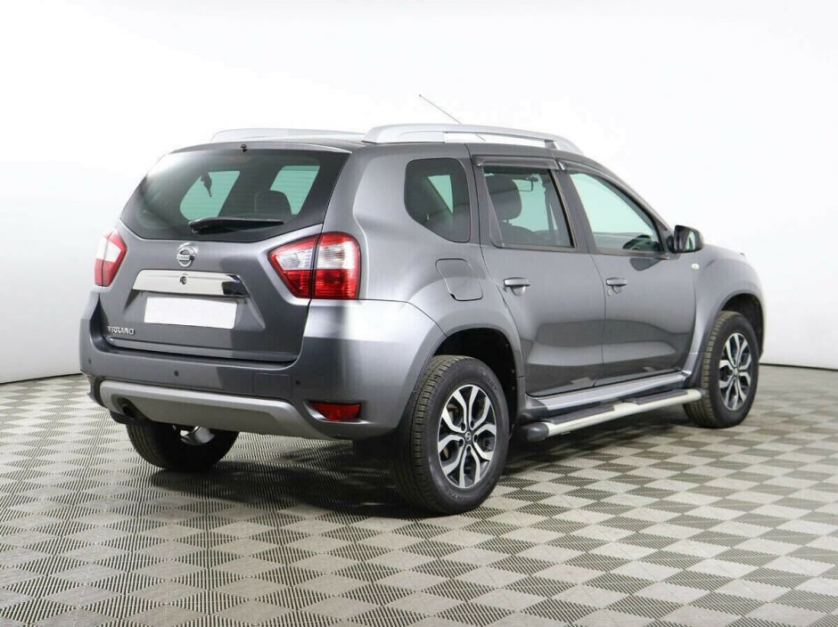 Nissan Terrano, 2.0 л, АТ, 2017 фото 4