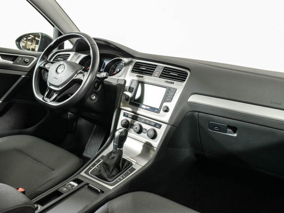 Volkswagen Golf, 1.6 л, АТ, 2016 фото 2