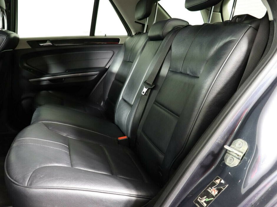 Mercedes-Benz M-Класс ML 350 CDI 4MATIC, 3.0 л, АТ, 2011 фото 8